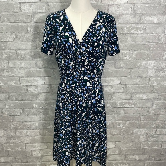 Lark & Ro V-Neck Short Sleeve High Waist Printed A-line Dress - Picture 1 of 7